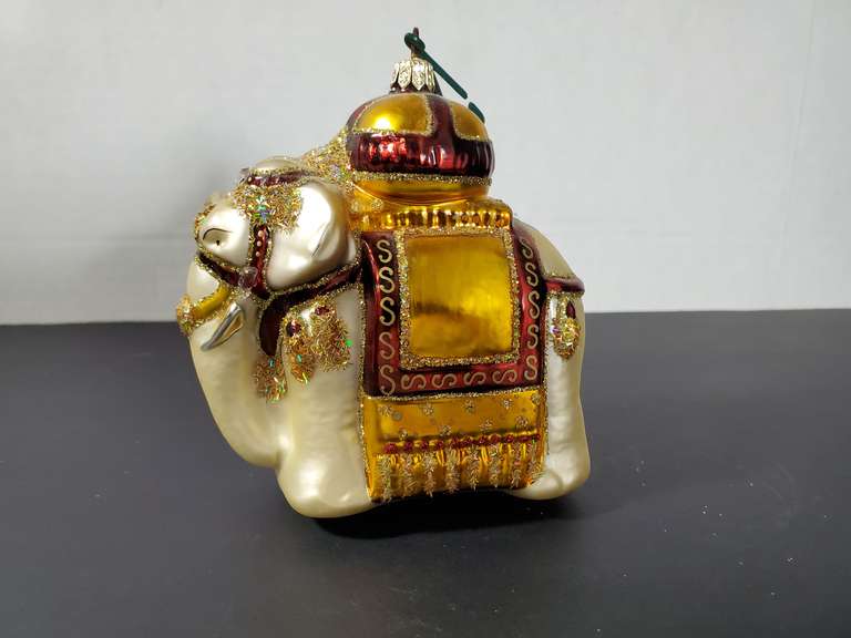 Vintage Blown Glass Elephant with Sparkles for Jewels