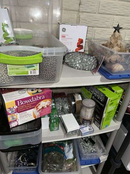 Holiday indoor/outdoor decor