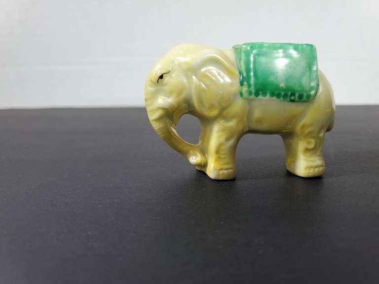 Vintage Japanese Ceramic Green Elephant Pincushion (Missing the Cushion).