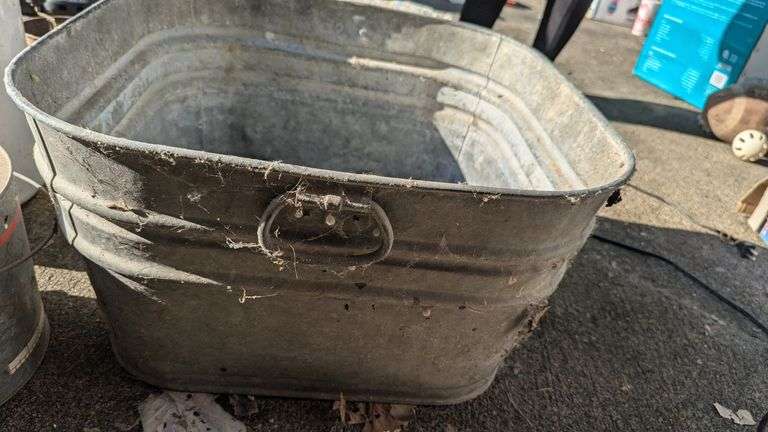 Galvanized metal bucket