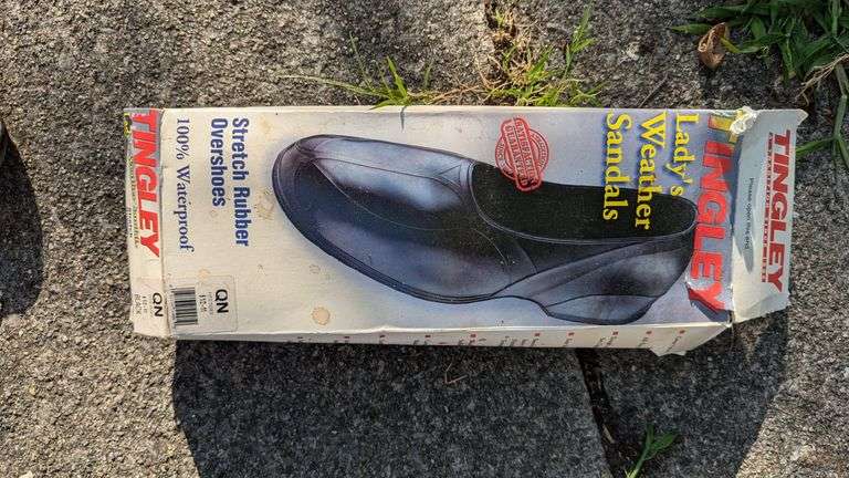 Stretch rubber overshoes