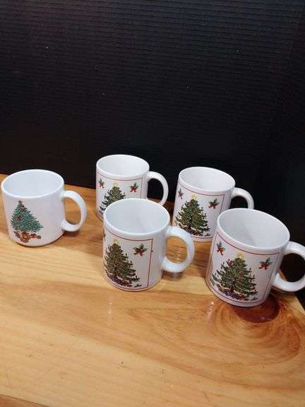 Holiday Mugs & Basket