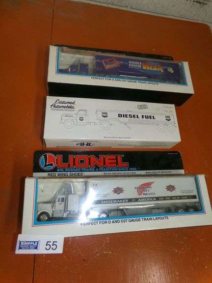 Lionel Trucks