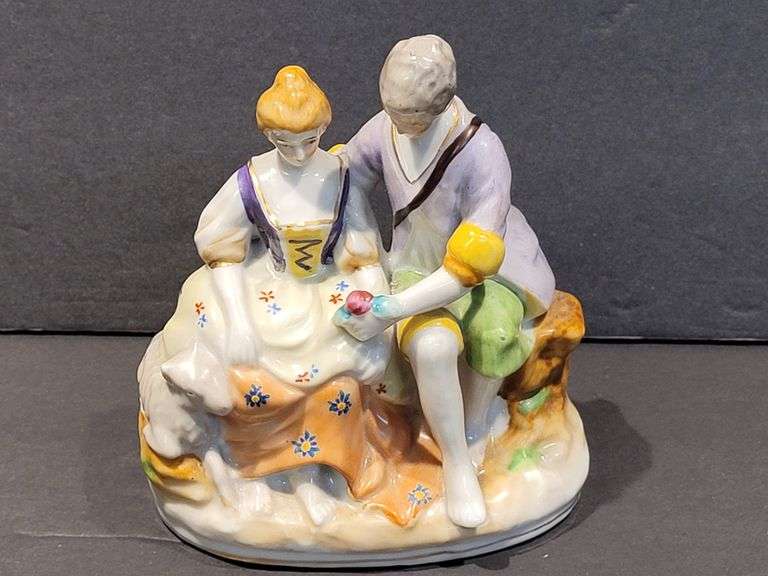 Occupied Japan - Hand Painted Vintage Couple