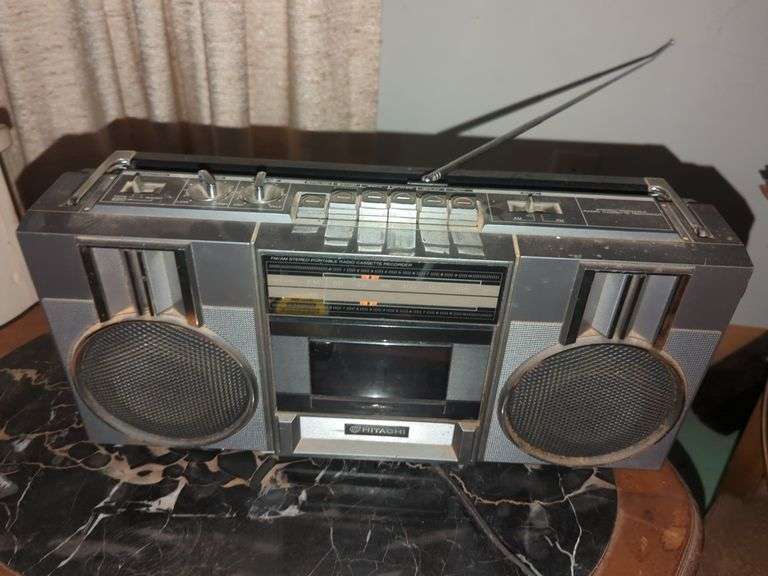 Hitachi  Boombox