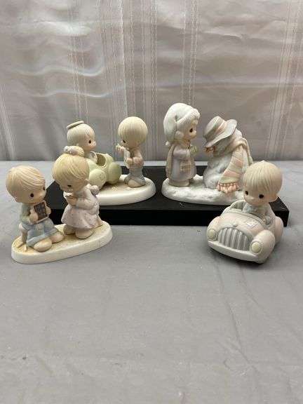Precious Moments Figurines