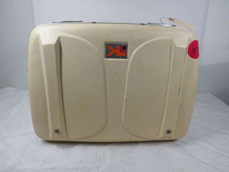 White Krauser Trunk