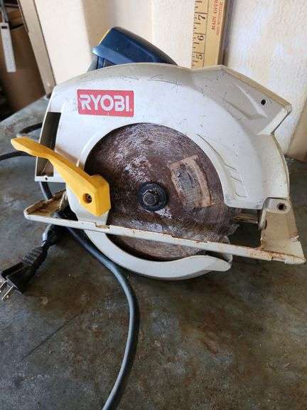 Ryobi 7-1/4" Circular Saw