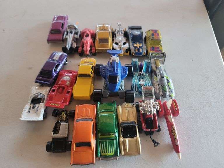 20 Assorted Hot Wheels