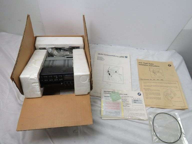 Radio plus hardware for R100RT, K100RT, K75RT