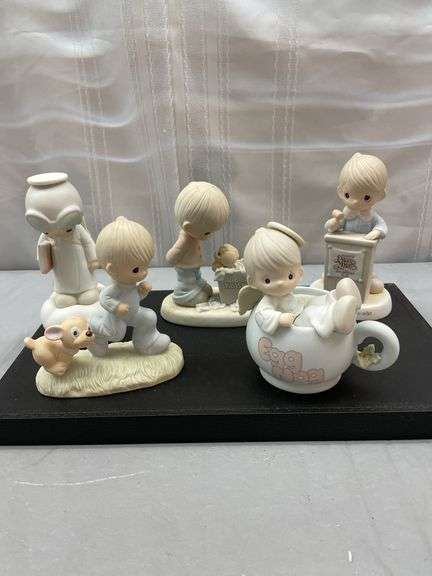 Precious Moments Figurines