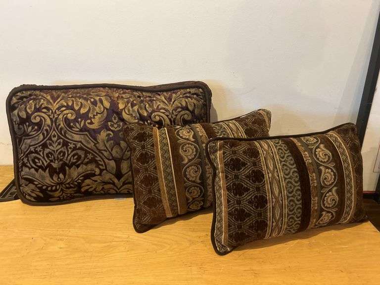 Accent Pillows