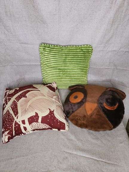 Throw Pillows