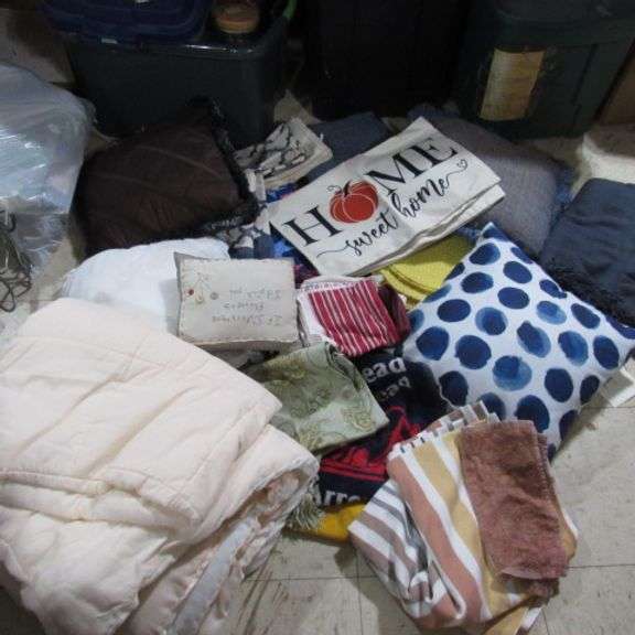 Assorted Linens
