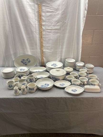 Pfaltzgraff Dinnerware