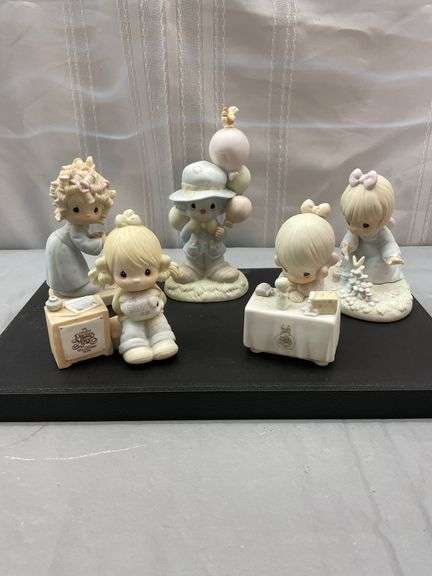 Precious Moments Figurines