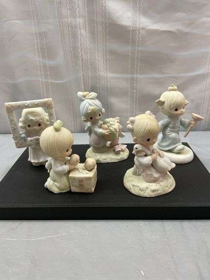 Precious Moments Figurines