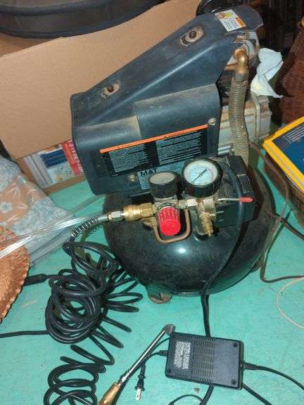 Brad Nailer Air Compressor