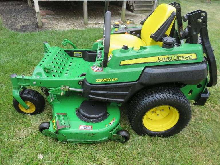 John Deere Zero Turn - Auction Ohio