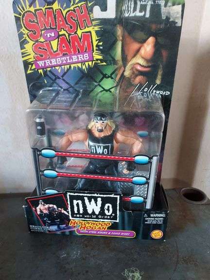 NWO 1999 Hollywood Hogan New in Package