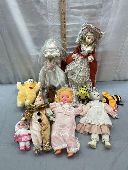 Beanie Babies & Dolls
