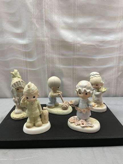 Precious Moments Figurines