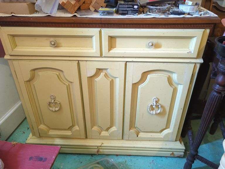 Vintage Country Chic Style Buffet