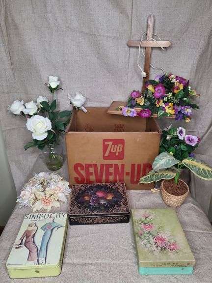 7UP Wire Frame Box & More