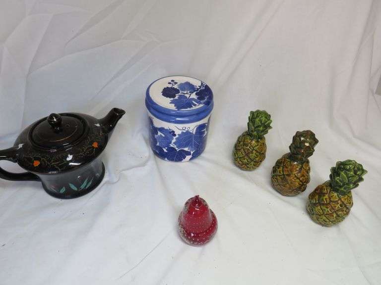 Teapot and More
