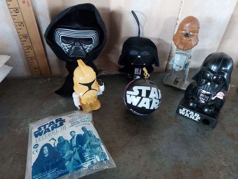 ASSORTED star Wars