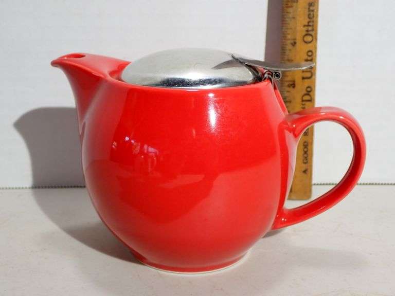 Vintage Zero Japan Red 16 Oz Ceramic Teapot