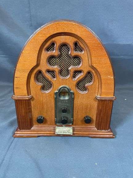Thomas Collector’s Radio