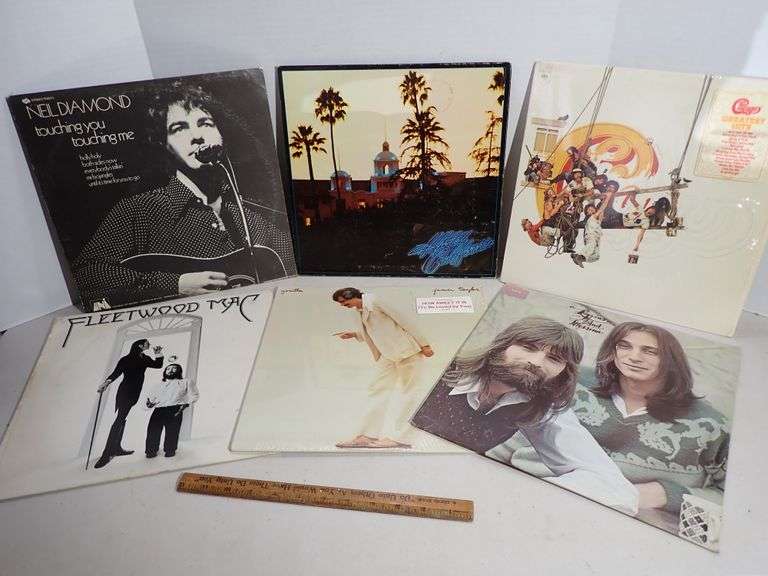 6 ROCK-n-ROLL Albums - Neil Diamond The Eagles Chicago Fleetwood Mac James Taylor Loggins/Messima