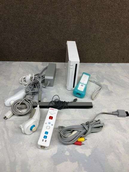 Wii Game System & Controllers