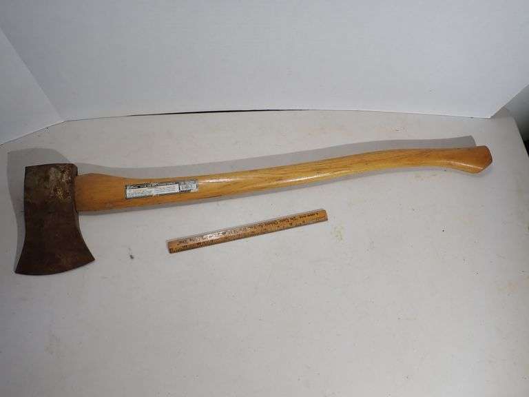 Central Forge 4.5lb Axe with original Hickory Handle