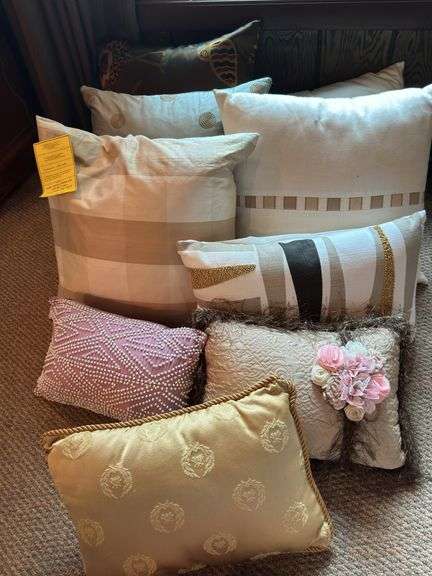 Decorative pillows