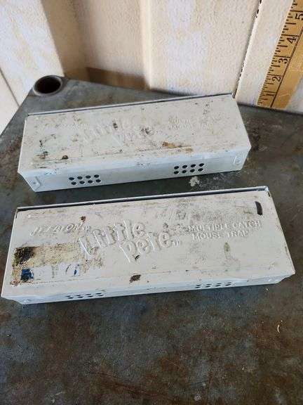 2 Little Pete Mouse Traps