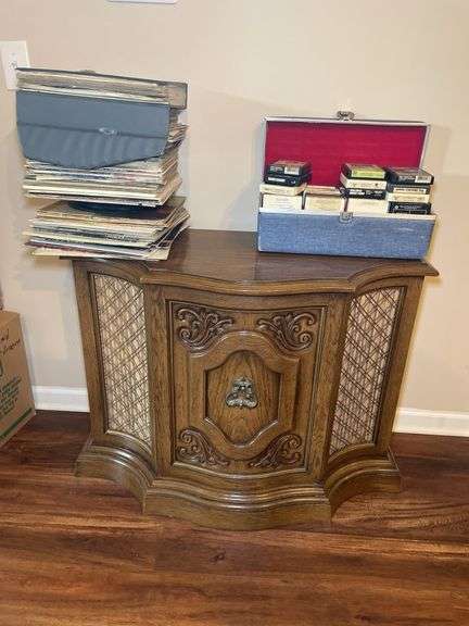 Magnavox Stereo Console