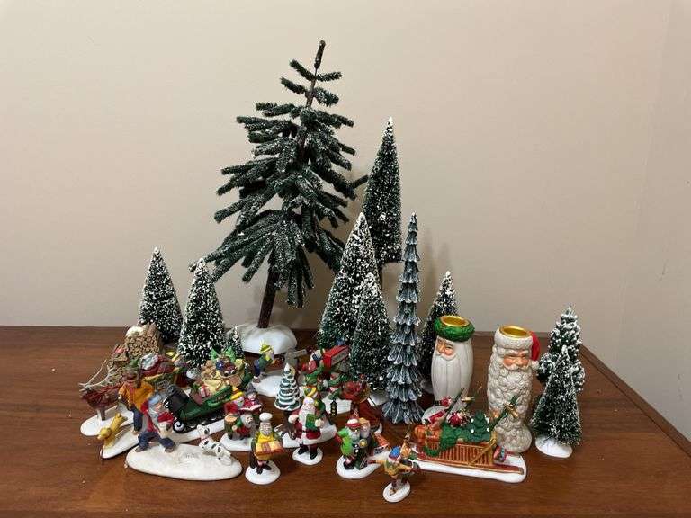 Department 56 display pieces