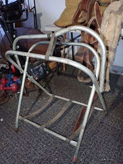 Folding Aluminum Horse Saddle Stand - opens and closes perfectly