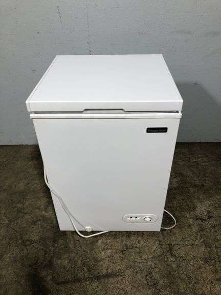 Magic Chef Small Chest Freezer