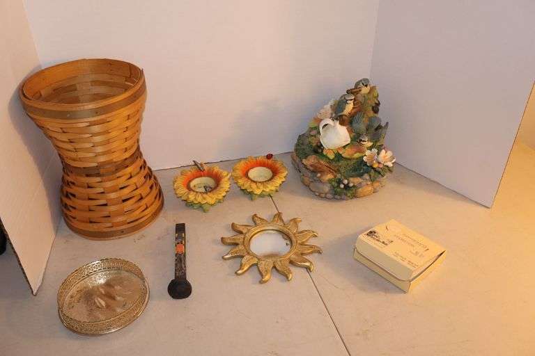 Basket & Home Décor