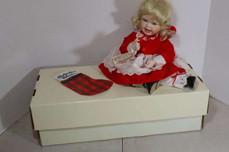 Hamilton Collection Leah Doll