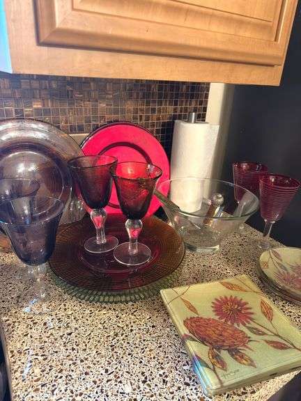 Hope Smoth plates, glassware etc