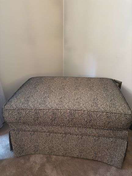 Leopard print ottoman-so cute!