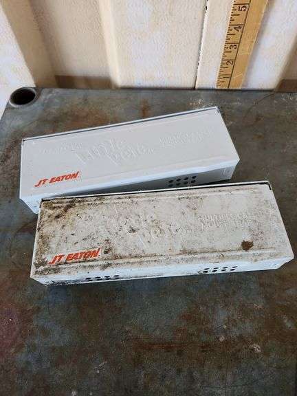 2 Little Pete Mouse Traps