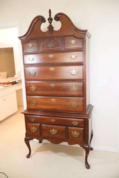Broyhill Chest of Drawers