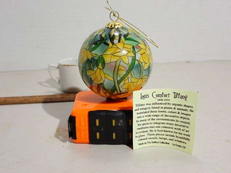 Louis Comfort Tiffany / The Gallery Collection - Reverse Painted Christmas Ornament - Excellent