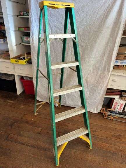 Werner 6’ Fiberglass Ladder
