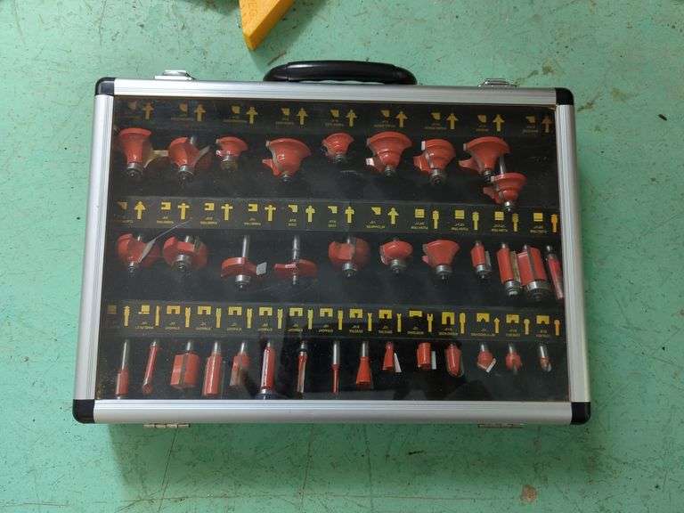 Tipped Router Bits Cutter Set with Carrying  Case